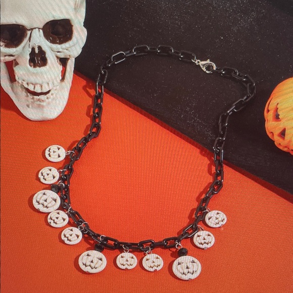 Black and White Halloween Necklace - Picture 1 of 2